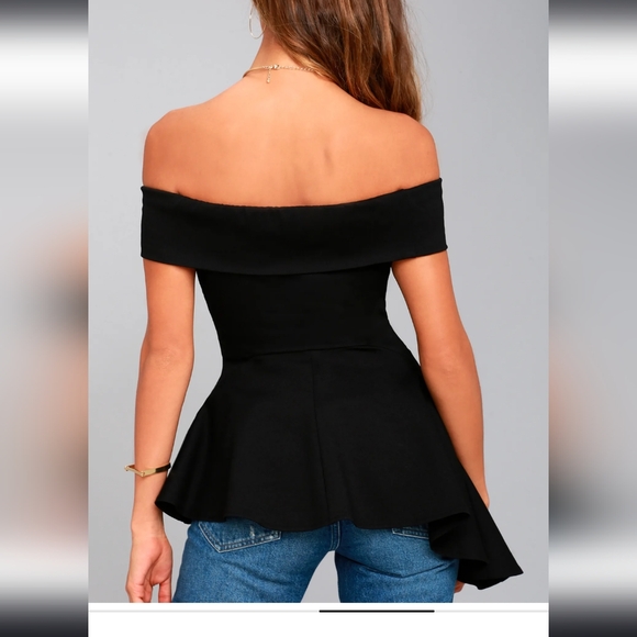 Lulu's Shopping spree off shoulder peplum top - Picture 3 of 8